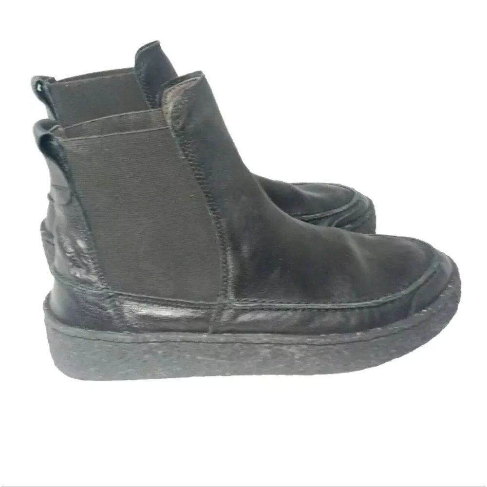 Fly London Chelsea Boots Men's Size 10 Roop ROOP541FLY-002 Black Leather